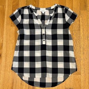 Market & Spruce Black and White Plaid Blouse